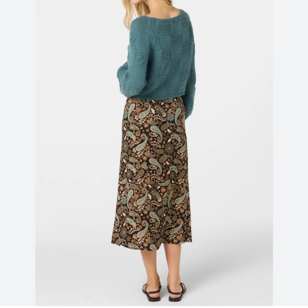 Gorgeous Poly Spandex Suede like skirt with silky inner lining